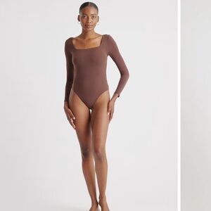 Quince Second Skin Square Neck Long Sleeve‎ Bodysuit, Cocoa, Size Small, EUC